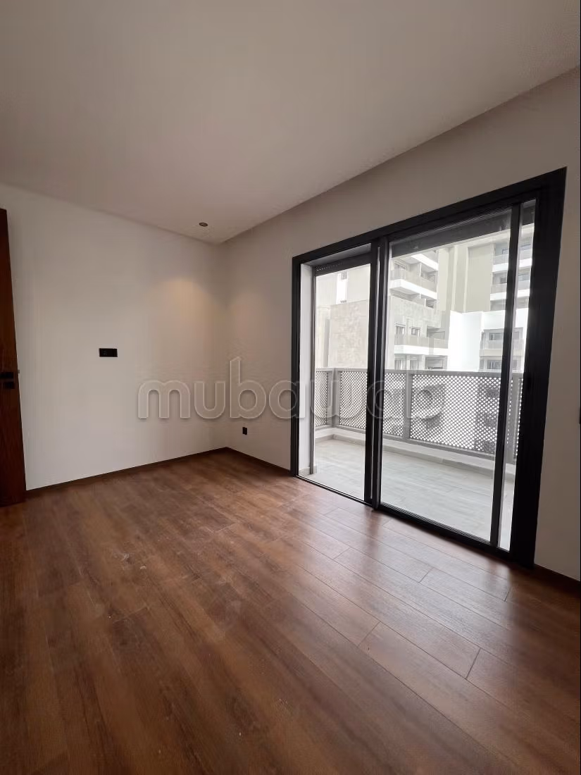 Très bel appartement 2 chambres vide cfc