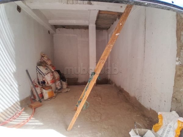 Acquista il locale commerciale adatto alla tua attività a Maârif Extension. Superficie 61 m². Servizio concierge. 