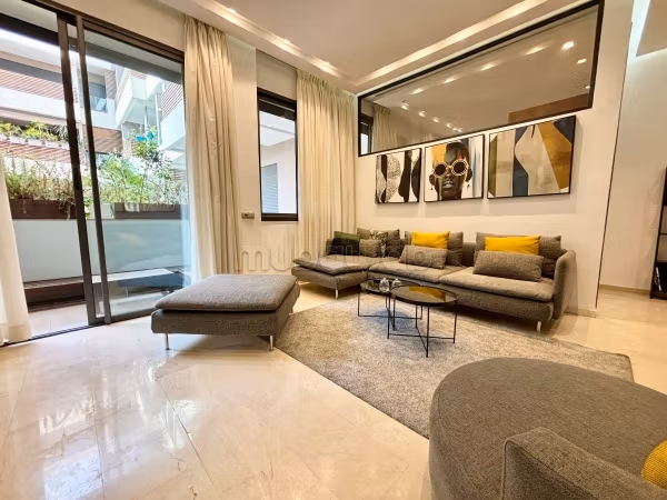 Apartment for rent in Oasis. 2 beautiful rooms. Attic. 
