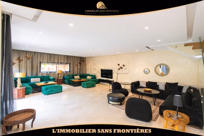 Villa à louer à Route de l’ourika, Marrakech — Piscine privée — 400 m² terrain