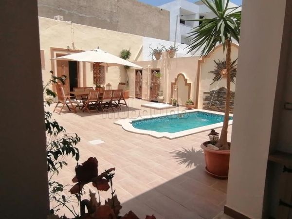 Villa avec piscine à kelibia