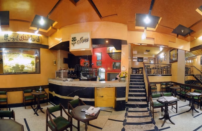 Oficinas y locales comerciales en venta en Nouvelle Ville. Area 91 m². 
