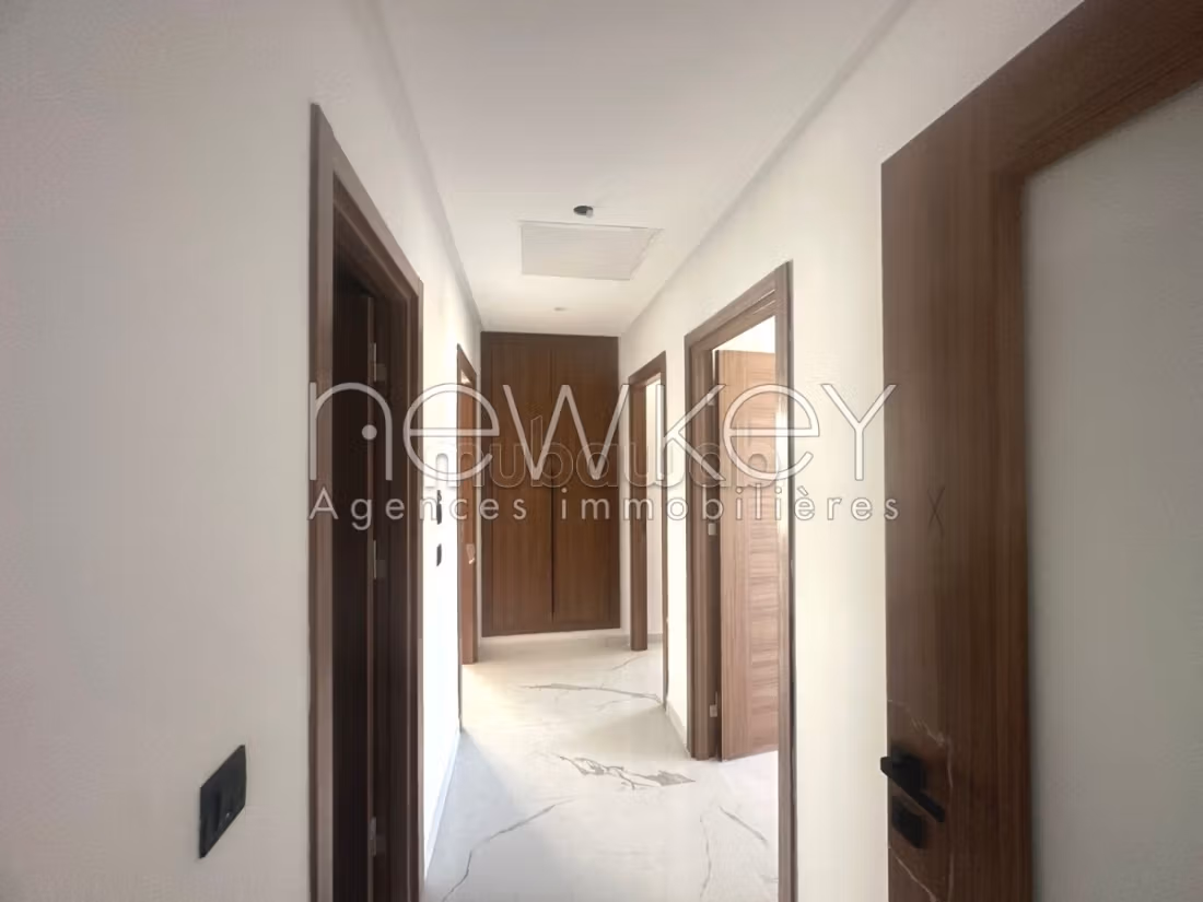 Appartamento in vendita a Les Jardins de Carthage. Superficie di 150 m². 