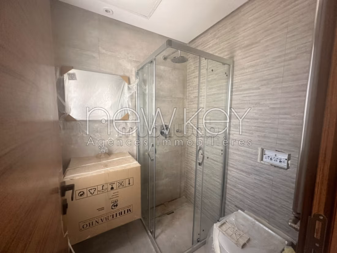 Appartamento in vendita a Les Jardins de Carthage. Superficie di 150 m². 