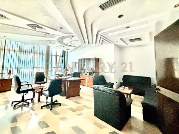 Offices for rent in Caid Mhamed. Small area 400 m². Caretaker service and air conditioning