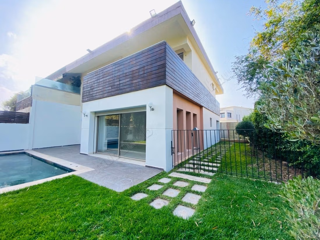 Villa jumelée de prestige 4 chambres à louer – Prestigia Ville Verte Bouskoura