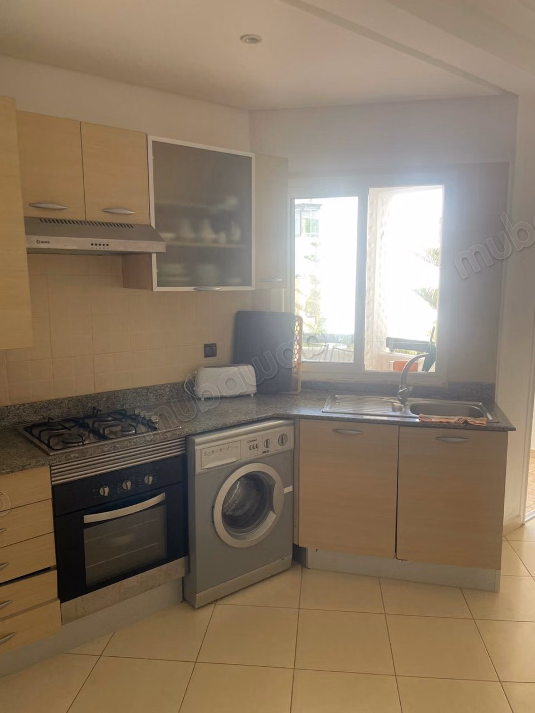 Piso en venta. Area 70 m². Completamente amueblado