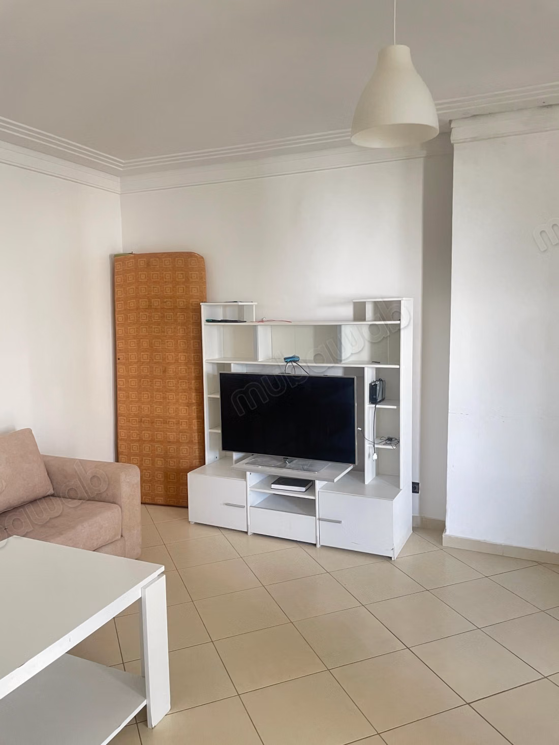 Piso en venta. Area 70 m². Completamente amueblado