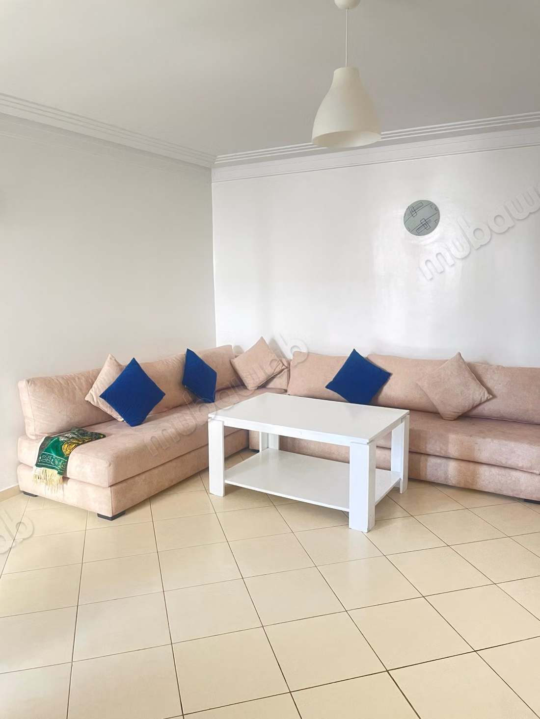 Piso en venta. Area 70 m². Completamente amueblado