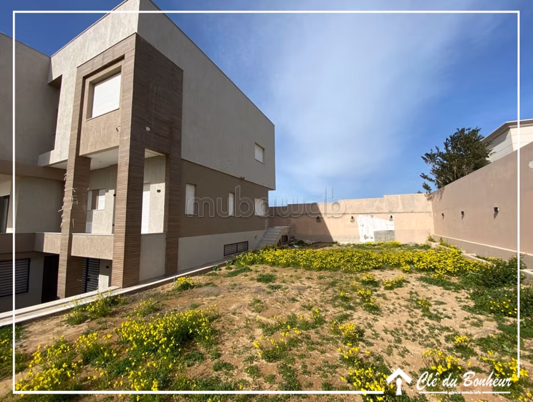 Une superbe Villa à Borj Touil
