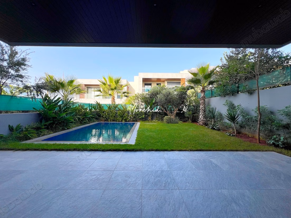 Villa neuve et rare à la location meublée, idéal pour un cadre de vie confortable et moderne à 6min du Morocco Mall