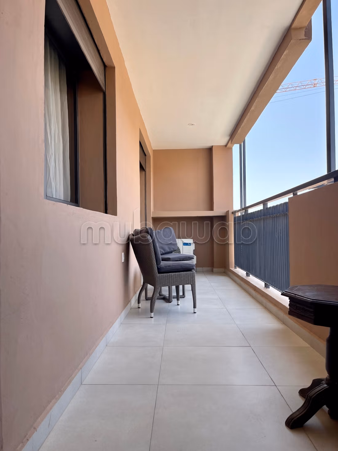 App Nuovo con Terrazza e Piscina