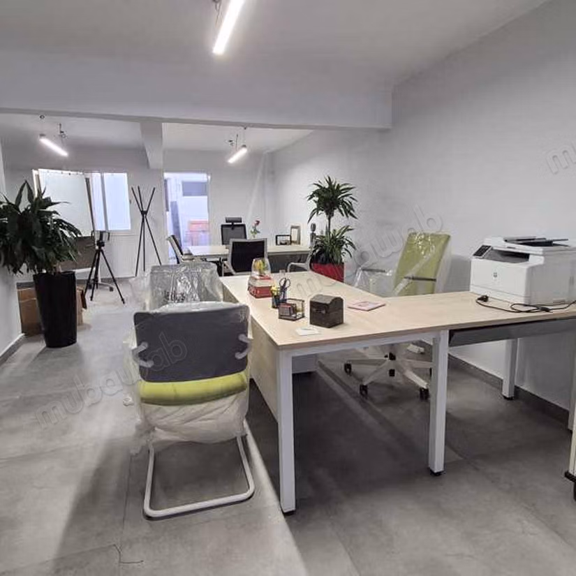 Ufficio in Affitto di 510.0 m² a Casablanca, Liberte