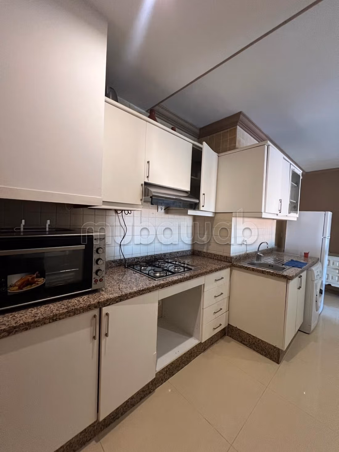 Louez cet appartement à Victor Hugo. 1 chambre. Bien meublé — 4