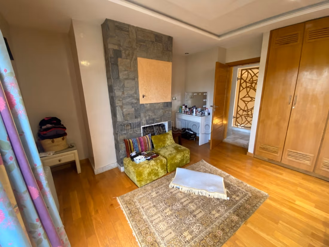 Vente villa de luxe à Quartier Des Ambassades. 10 pièces. Terrasse et jardin