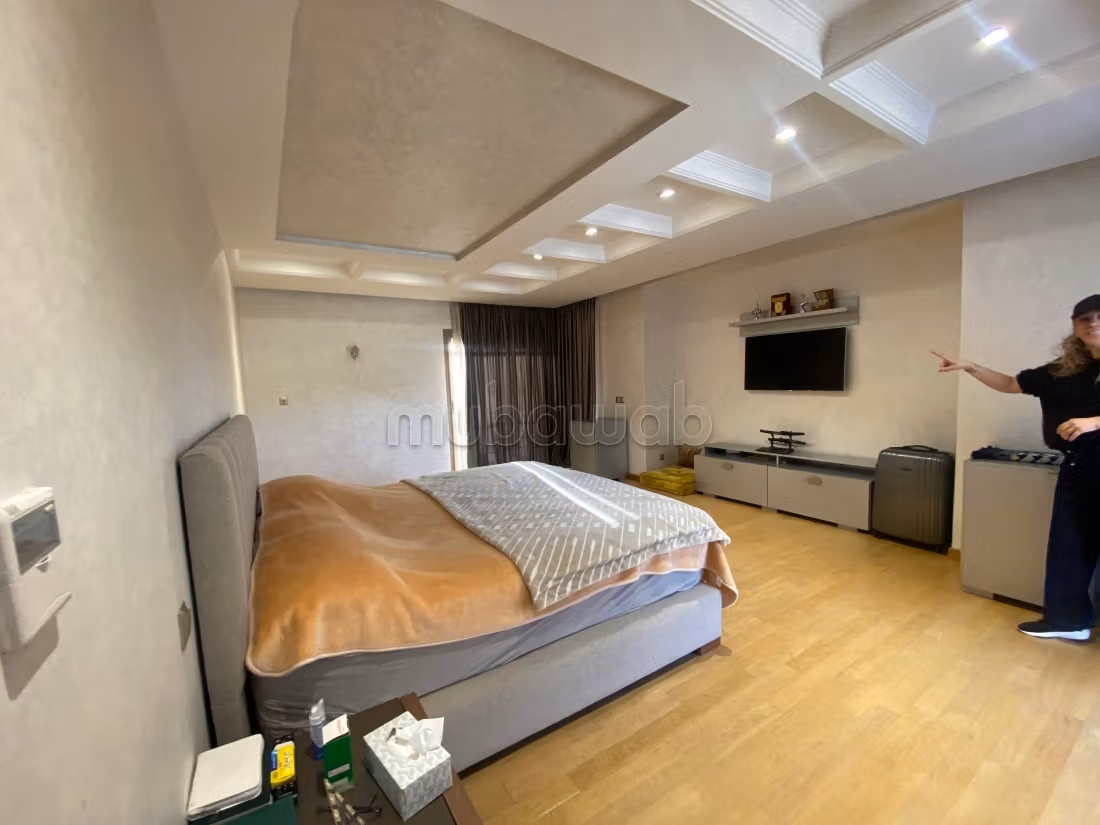 Vente villa de luxe à Quartier Des Ambassades. 10 pièces. Terrasse et jardin