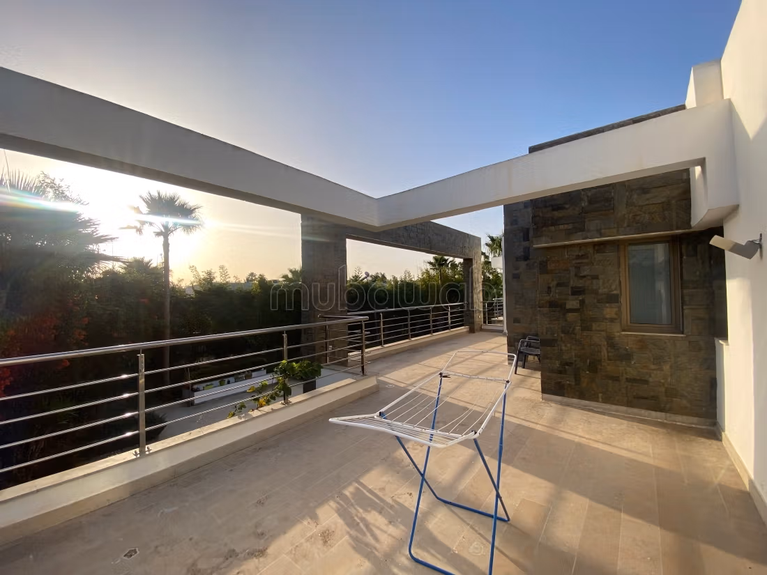 Vente villa de luxe à Quartier Des Ambassades. 10 pièces. Terrasse et jardin