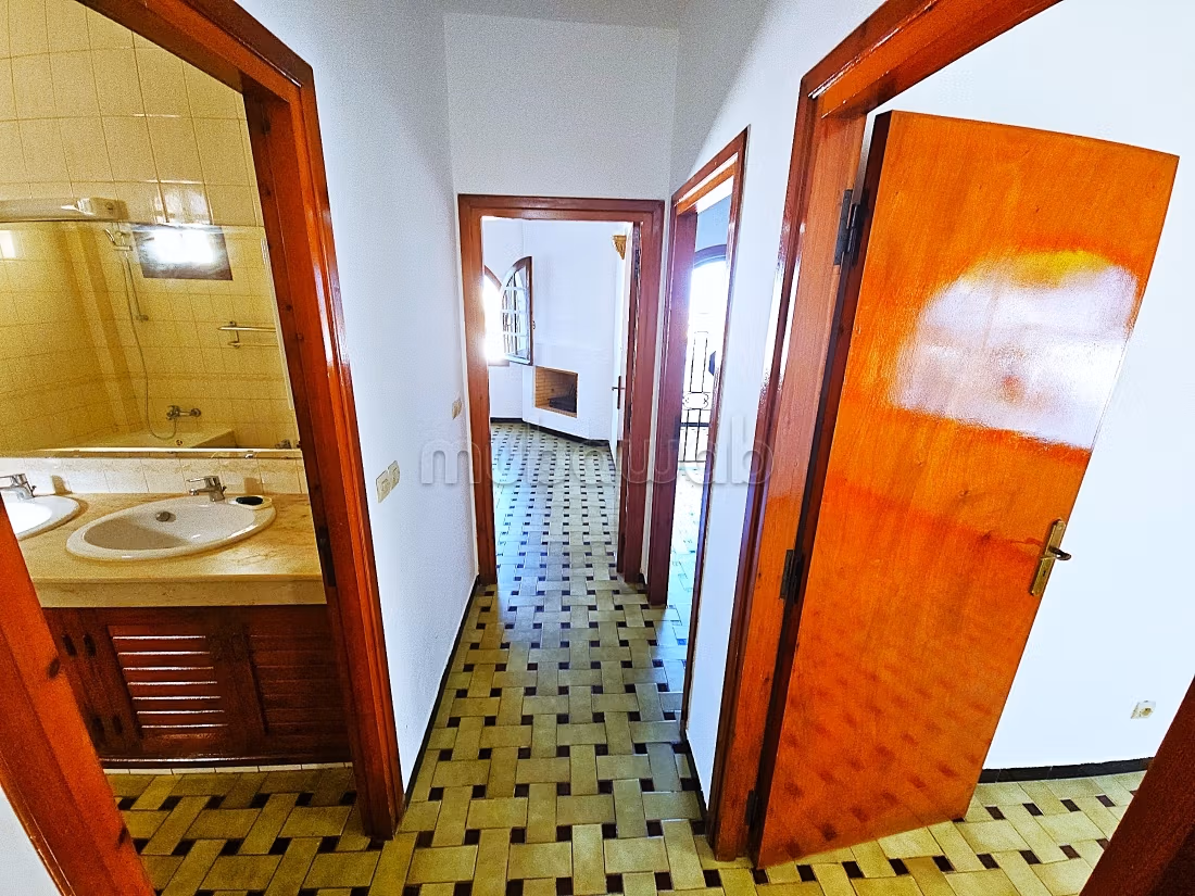 Maestosa residenza di lusso in affitto. 3 camere da letto. Giardino, terrazzo. 