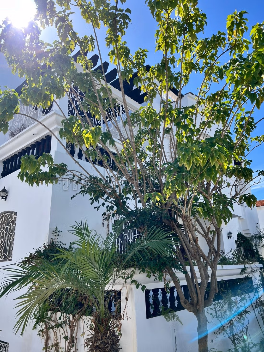 Splendide villa à vendre à Bir Rami Est. 8 chambres agréables.