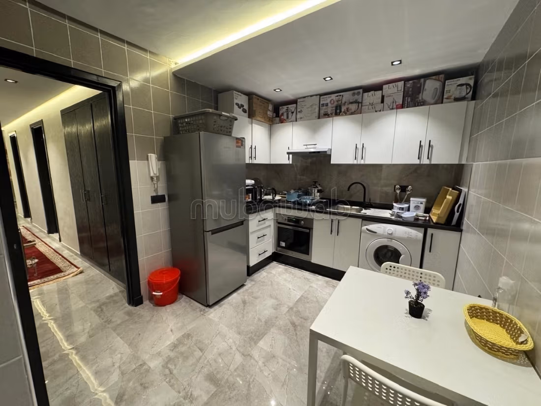 Bonito apartamento de 2 habitaciones amueblado con piscina