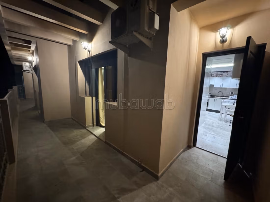 Bonito apartamento de 2 habitaciones amueblado con piscina