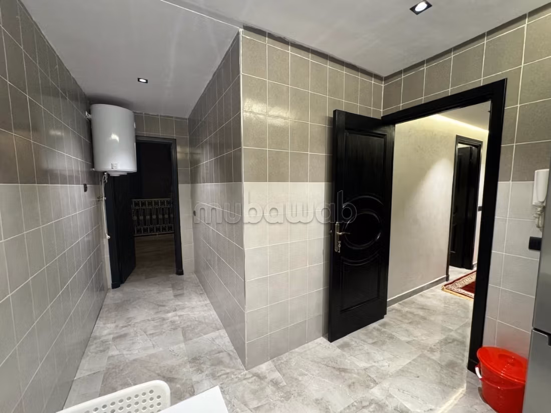 Bonito apartamento de 2 habitaciones amueblado con piscina