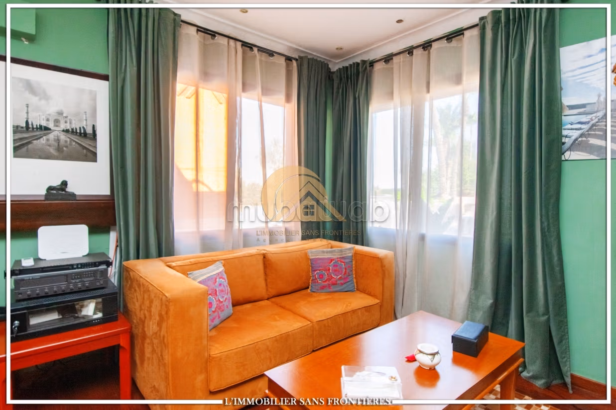 Superbe Villa à vendre, 2300m², piscine privée, Targa