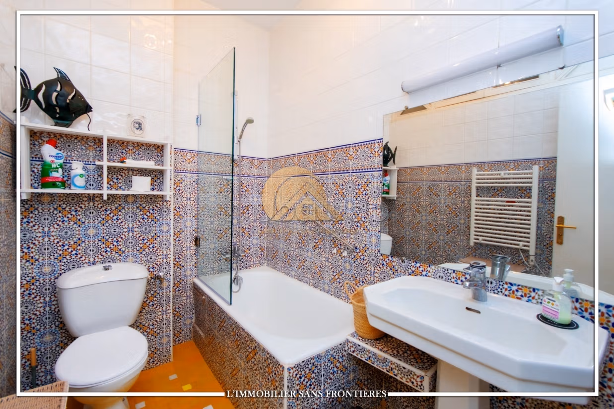 Superbe Villa à vendre, 2300m², piscine privée, Targa
