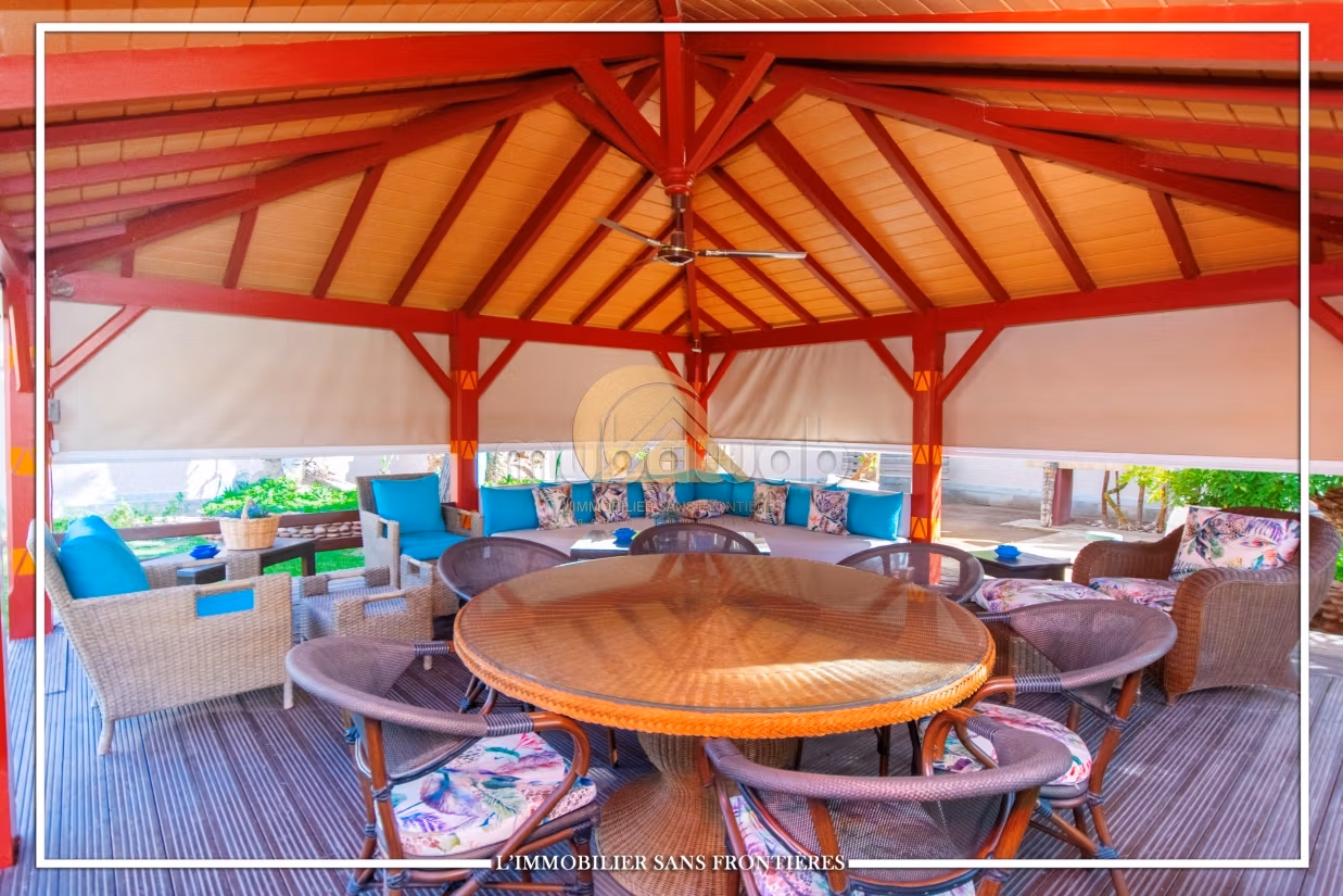 Superbe Villa à vendre, 2300m², piscine privée, Targa