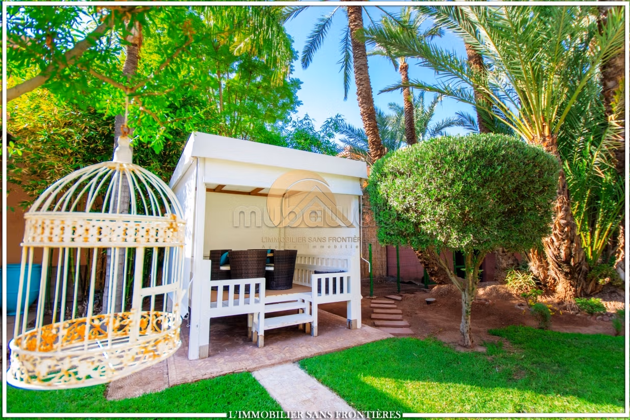 Superbe Villa à vendre, 2300m², piscine privée, Targa