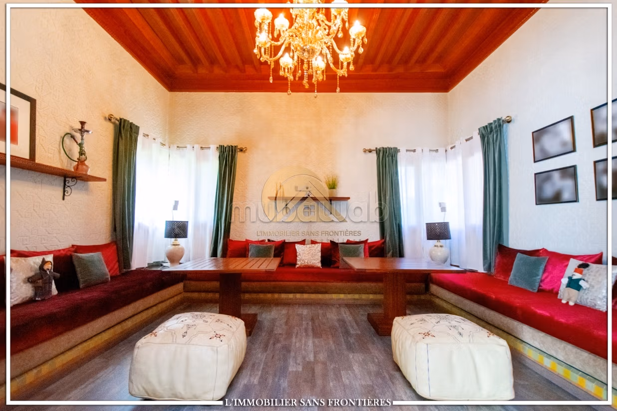 Superbe Villa à vendre, 2300m², piscine privée, Targa