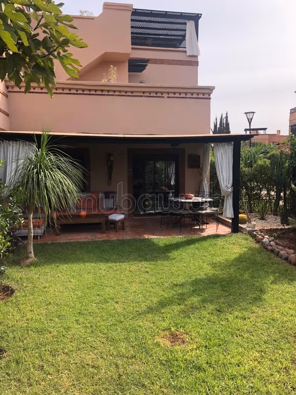 Location d'un appartement à Route de Fez. 2 chambres agréables. Meublé