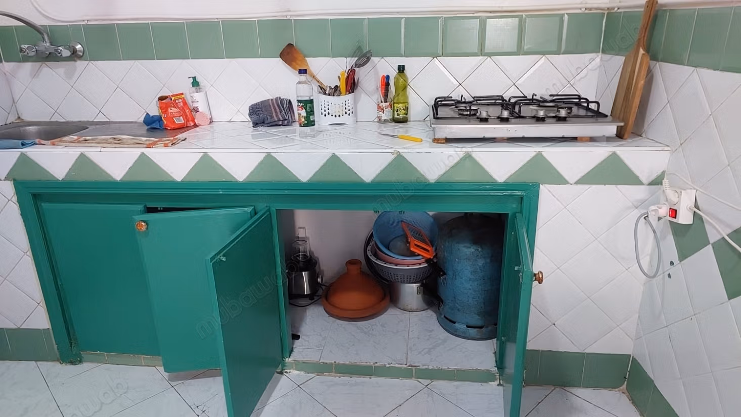 Appartamento arredato a tema al centro di Wifak. Terrazza