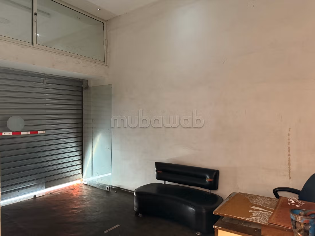 Te koop: commercieel vastgoed in Benjdia. Totale oppervlakte 225 m²