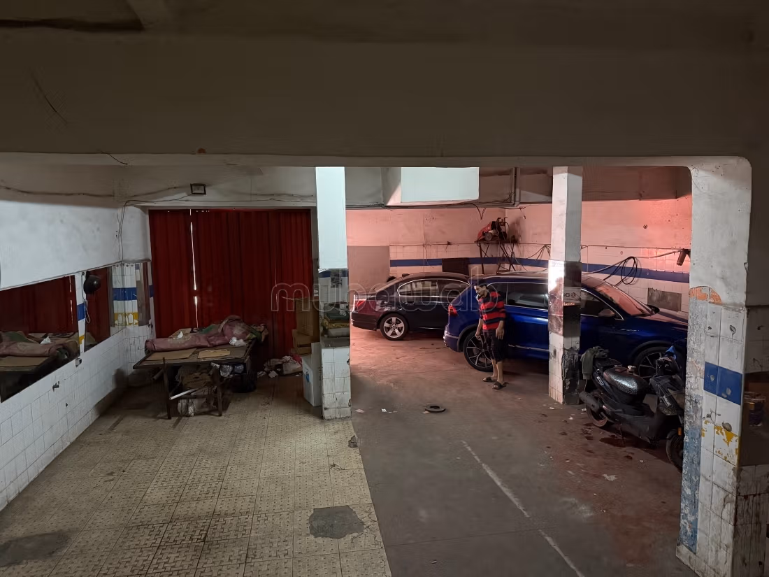 Te koop: commercieel vastgoed in Benjdia. Totale oppervlakte 225 m²