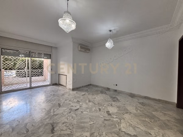 Find an apartment for rent in La Marsa. Surface area 160 m². With Lift, Carpark. 