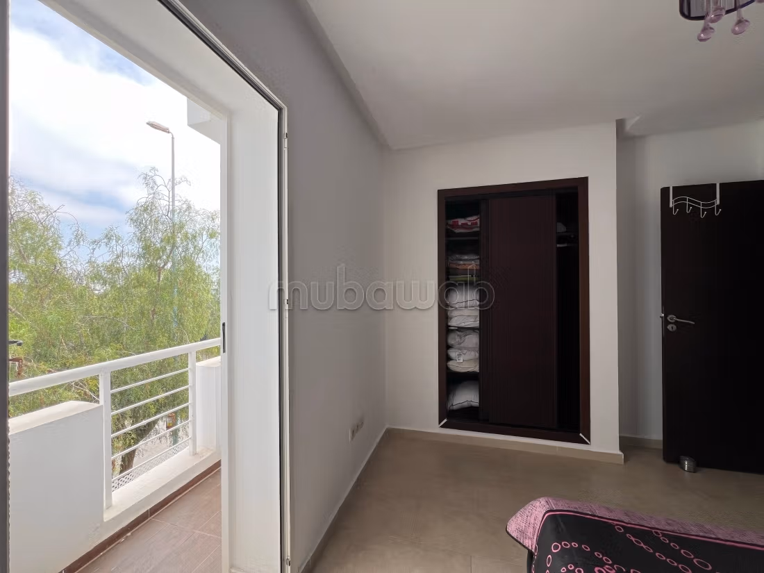 TAMARIS: Location Villa Meublée Avec Double Jardin