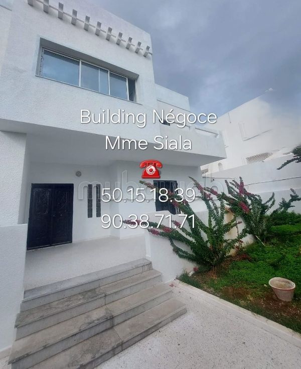 Property for rent in El Manar 1. Area of 600 m². Cellar, Large terrace. 