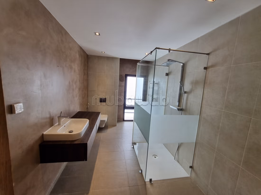 0% Commission / A vendre une Villa à Menzah 1
