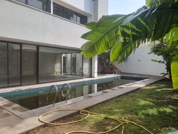 0% Commission / A vendre une Villa à Menzah 1