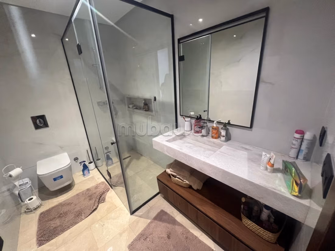 Very nice apartment for rent in Ville Verte. 2 rooms. Dressing room. 