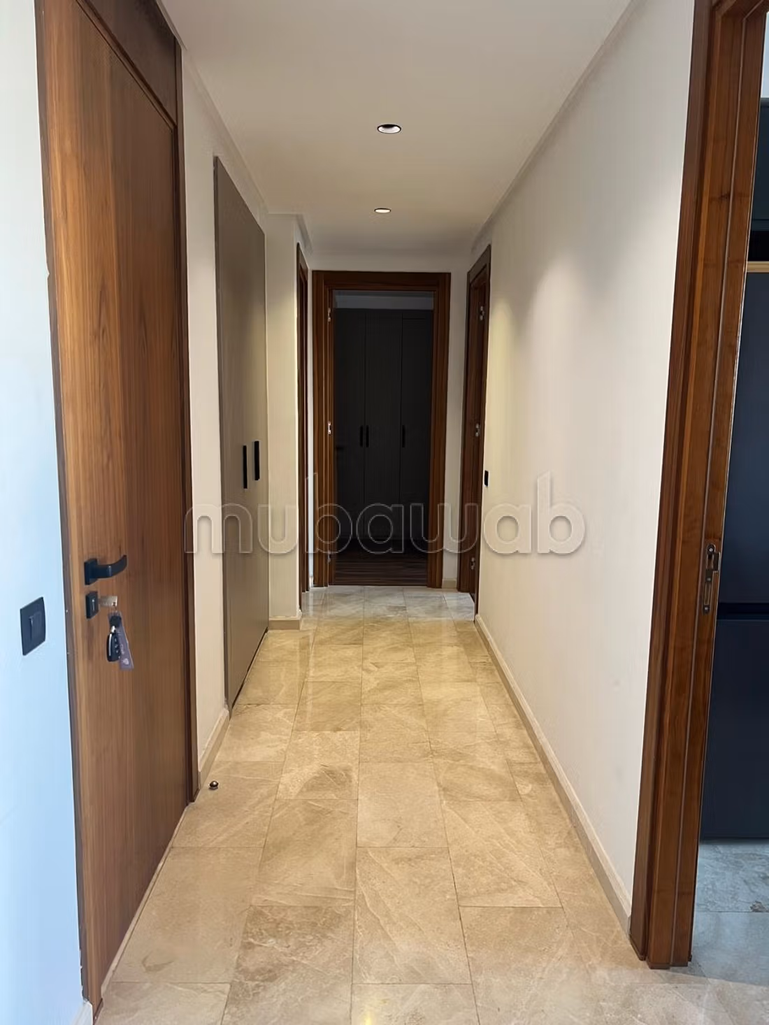 Very nice apartment for rent in Ville Verte. 2 rooms. Dressing room. 