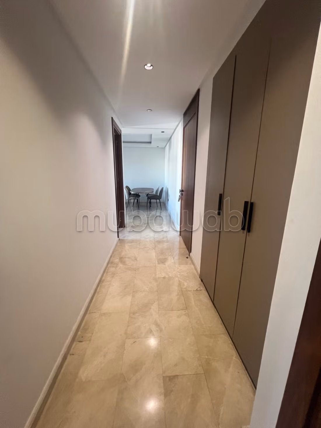 Very nice apartment for rent in Ville Verte. 2 rooms. Dressing room. 