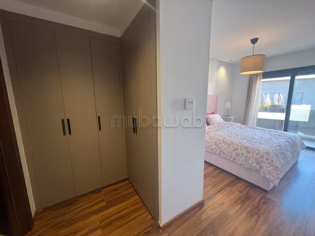 Very nice apartment for rent in Ville Verte. 2 rooms. Dressing room. 