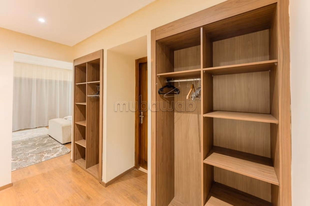 Nu te huur: villa's en luxe woningen in Riad Al Atlas. 5 Kamers. Garage en mooi terras. 
