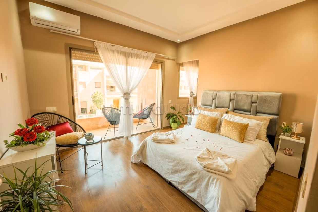 Nu te huur: villa's en luxe woningen in Riad Al Atlas. 5 Kamers. Garage en mooi terras. 