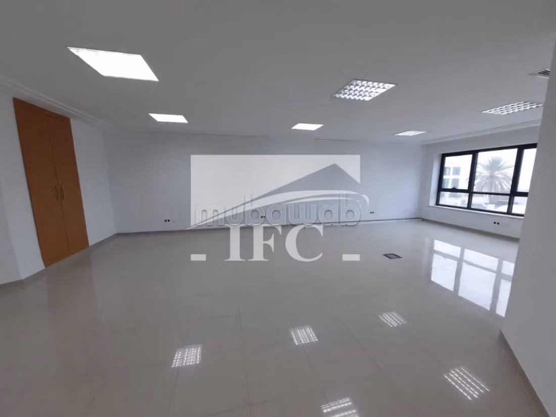 Bureau en 5 espaces 290m² Lac 1 IFCL1155