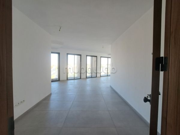 Bureaux à louer Quartier Bachkou. 117 m²