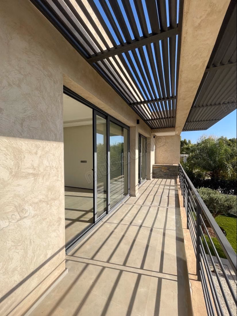 Luxurious villa for sale in Amelkis