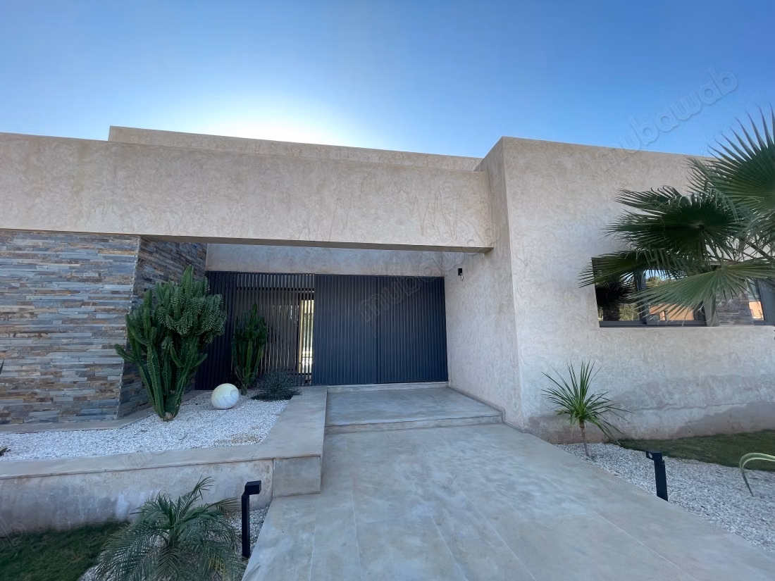 Luxurious villa for sale in Amelkis
